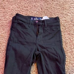 Black skinny jeans